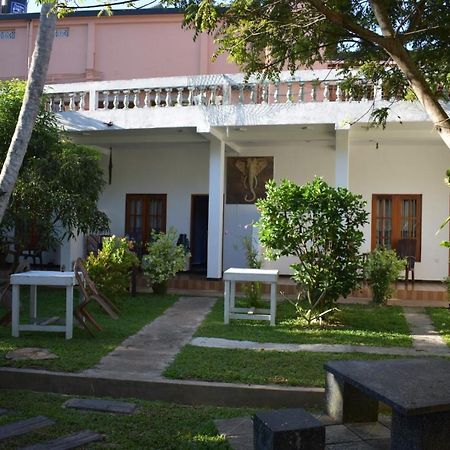 Aroma Guest House มิริสซา ภายนอก รูปภาพ