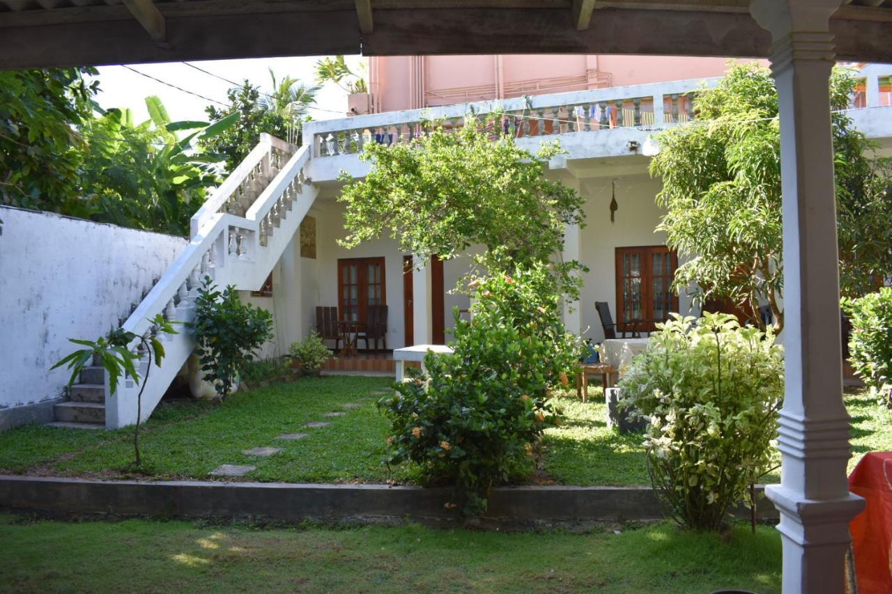Aroma Guest House มิริสซา ภายนอก รูปภาพ