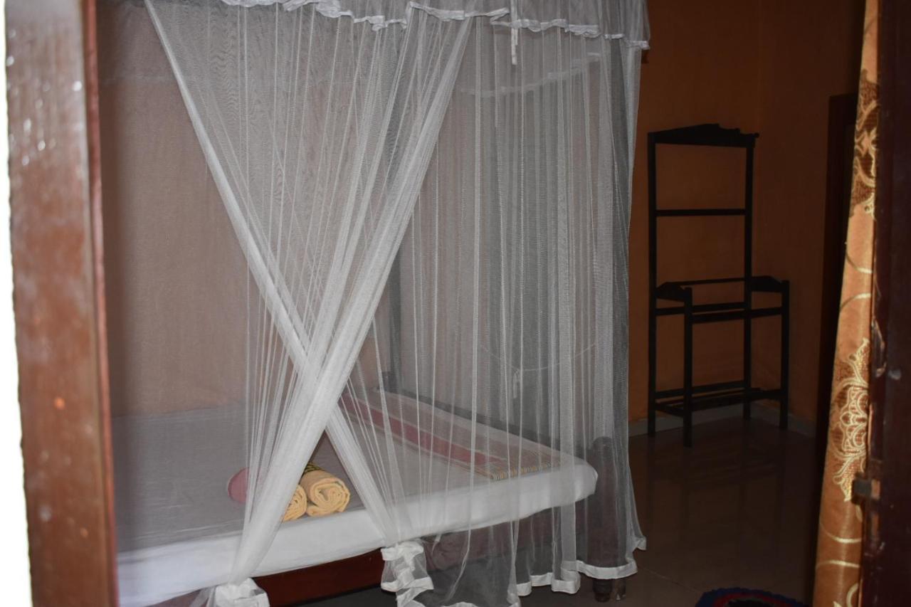 Aroma Guest House มิริสซา ภายนอก รูปภาพ